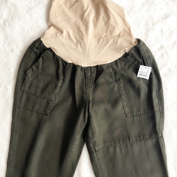 Luxe Essentials | Cropped Distressed Pants *NWT* - Picture 3 of 16